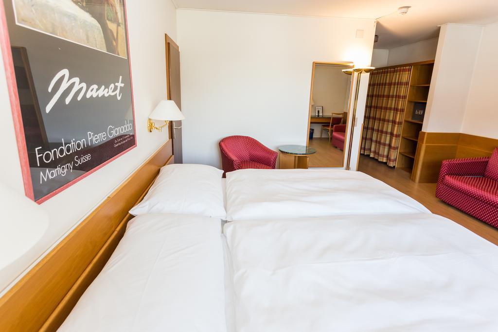 Hotel Du Rhone Sion Room photo