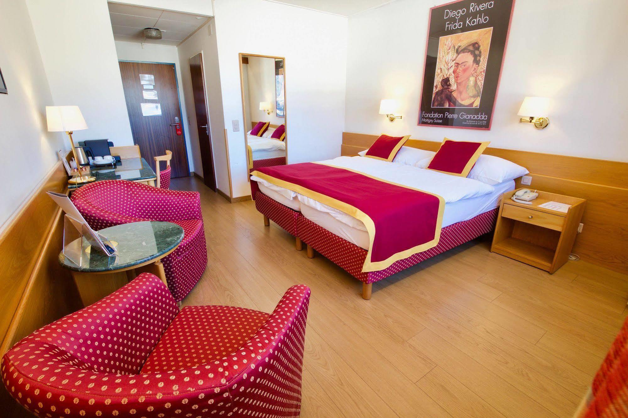 Hotel Du Rhone Sion Exterior photo